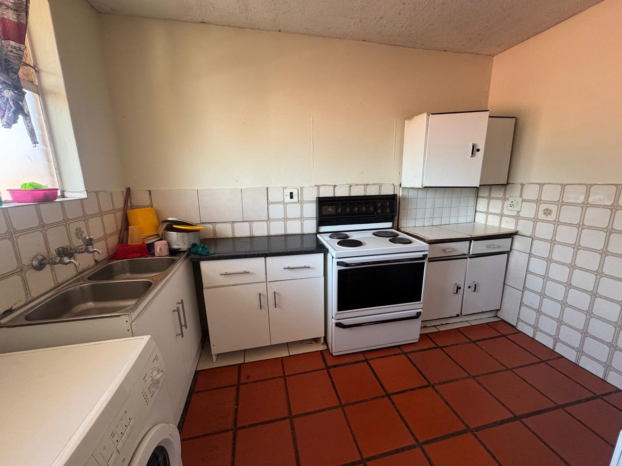 2.5 Bedroom Apartment in Sunnyside