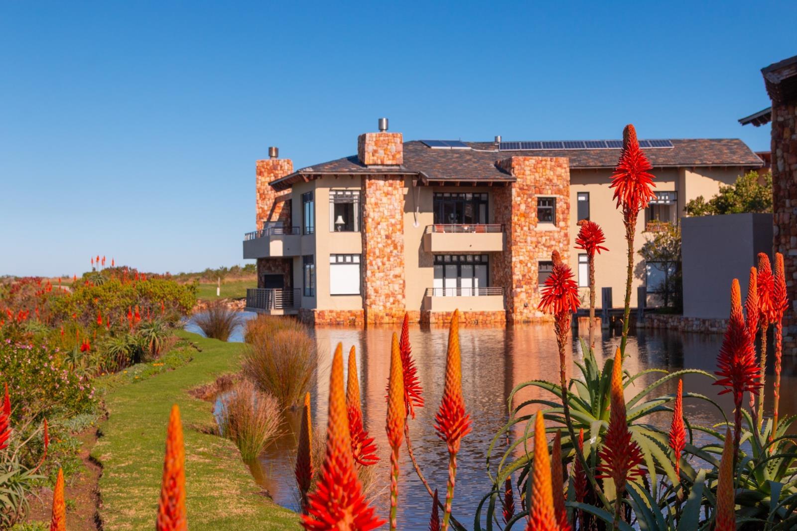 3 Bedroom Apartment in Oubaai
