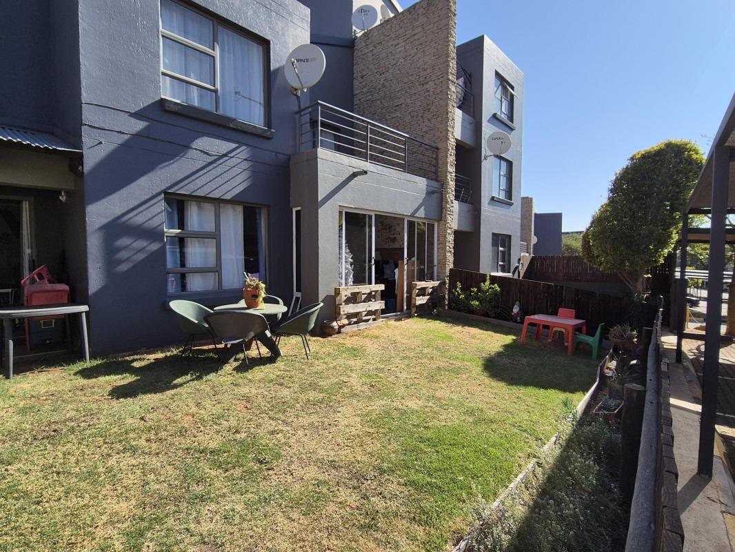 3 Bedroom Apartment in Greenstone Hill