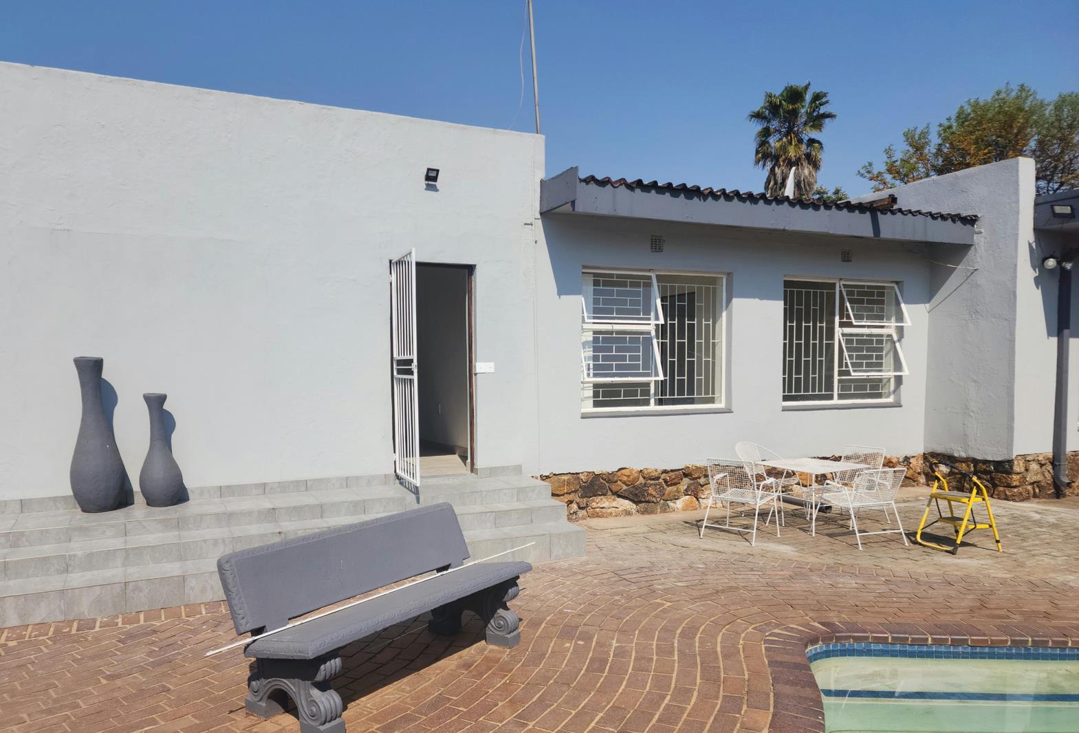 2 Bedroom Garden Cottage in Parkrand