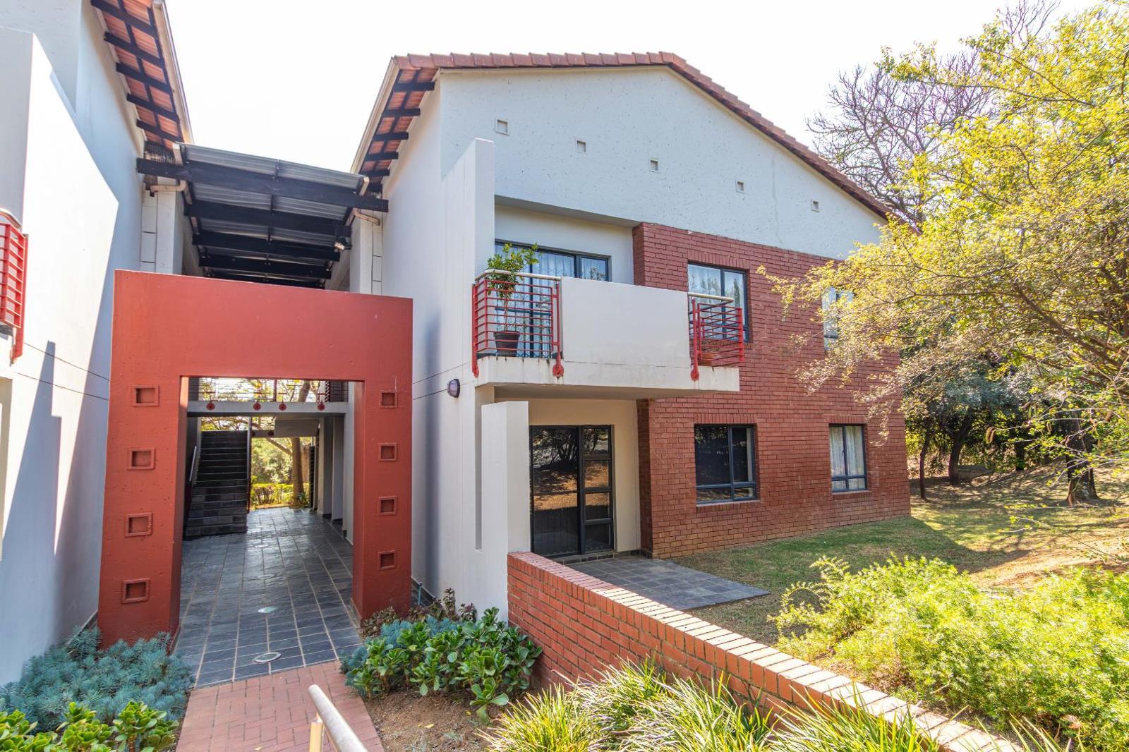 2 Bedroom Apartment in Jackal Creek Golf Estate