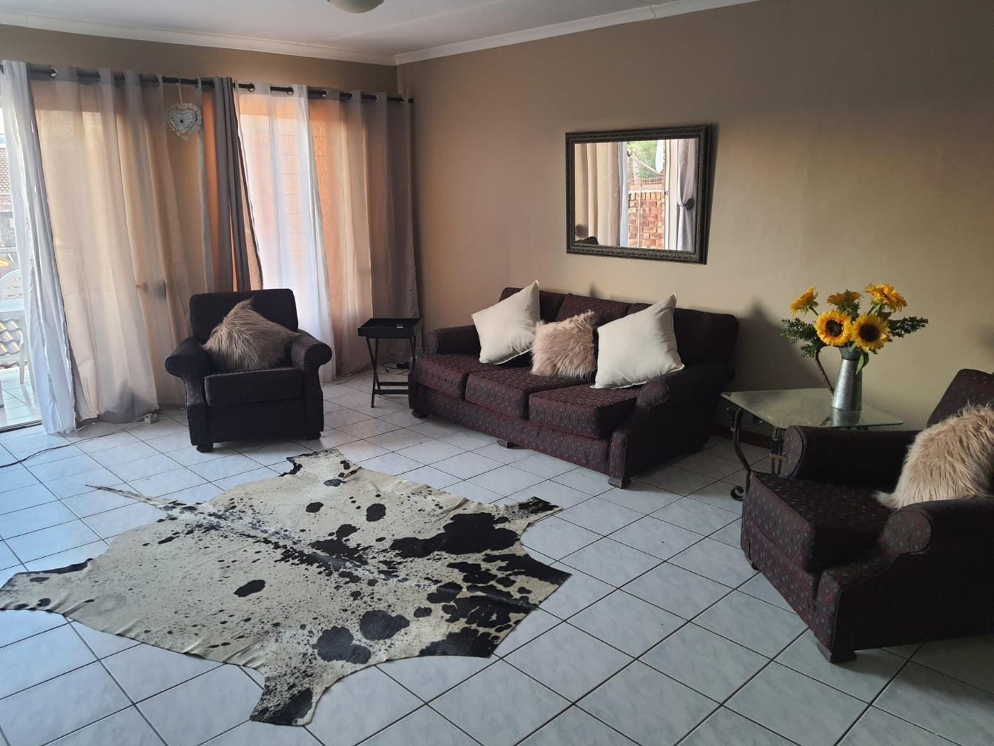 2 Bedroom Apartment in Zwartkop