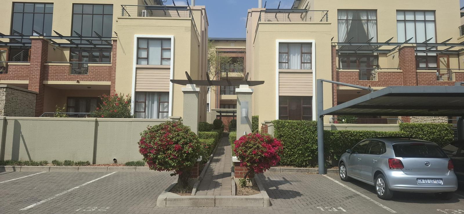 2 Bedroom Apartment in Douglasdale