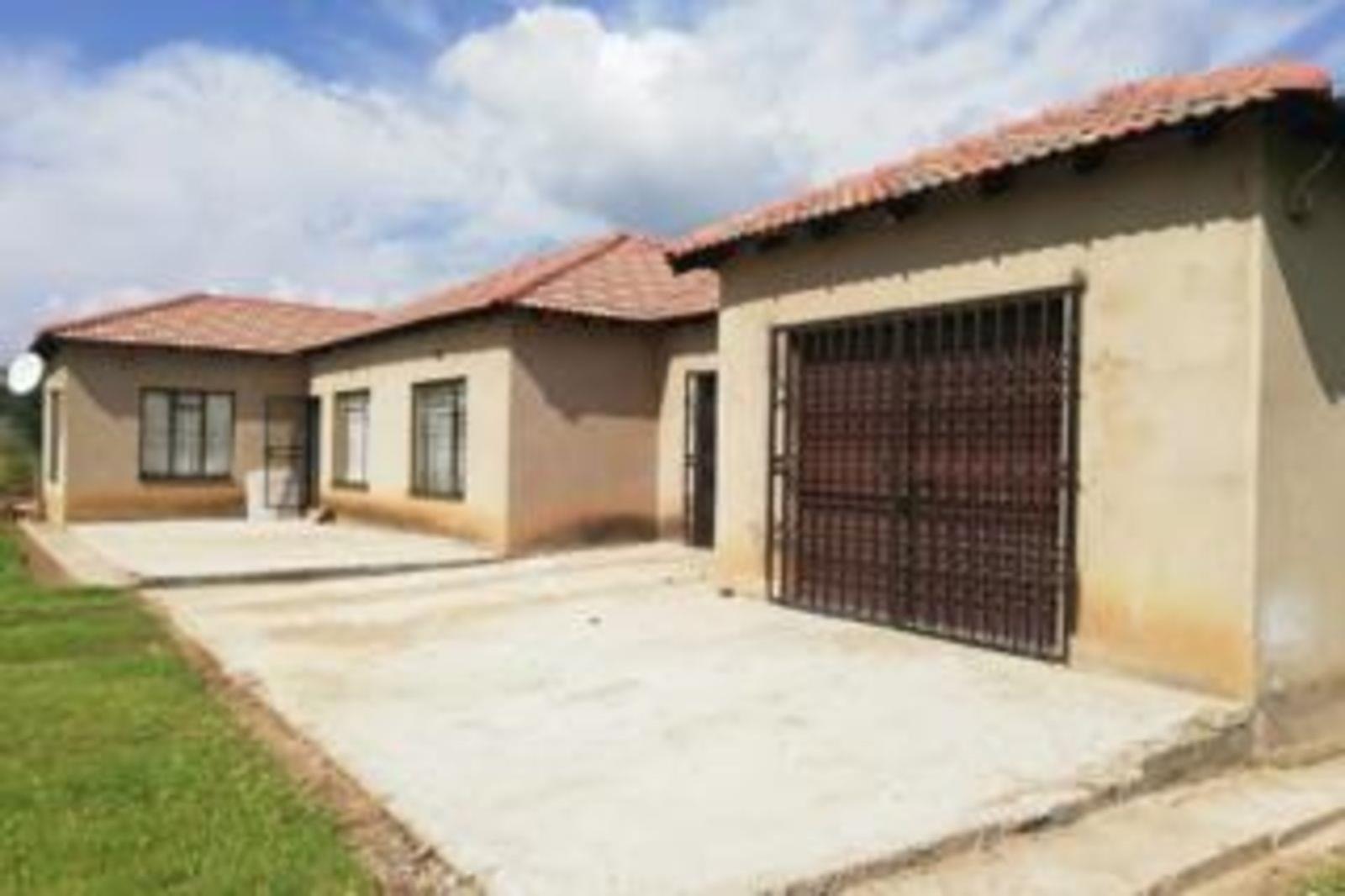 3 Bedroom House in Phuthaditjhaba