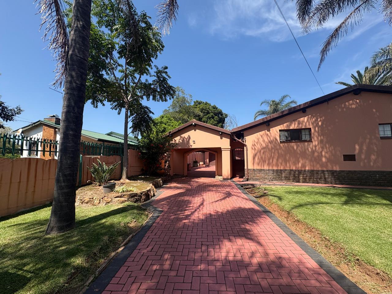 3 Bedroom House in Valhalla