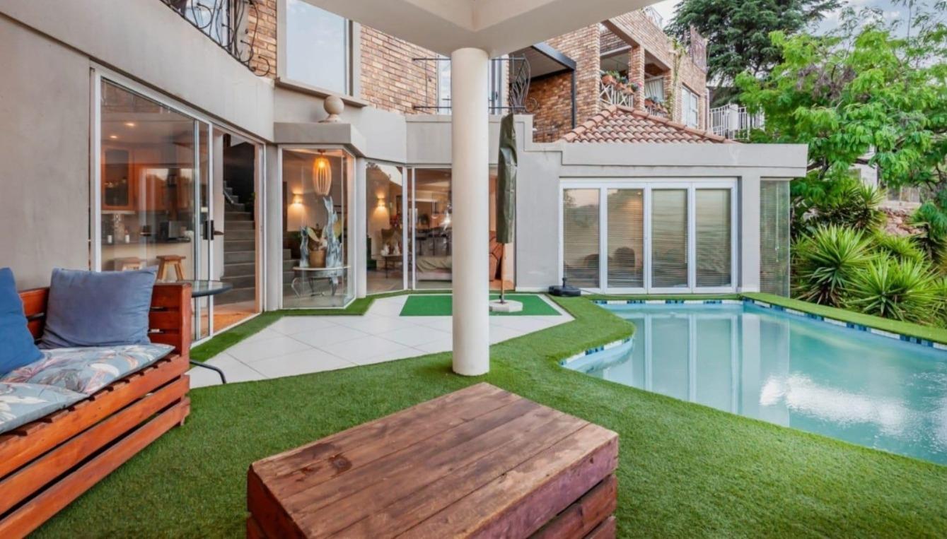 4 Bedroom House in Glenvista