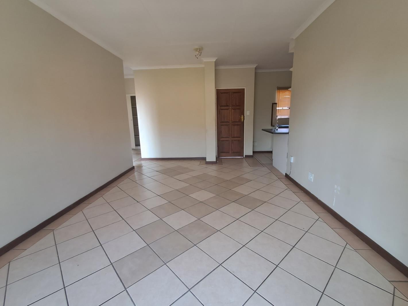2 Bedroom Apartment in Mooikloof Ridge