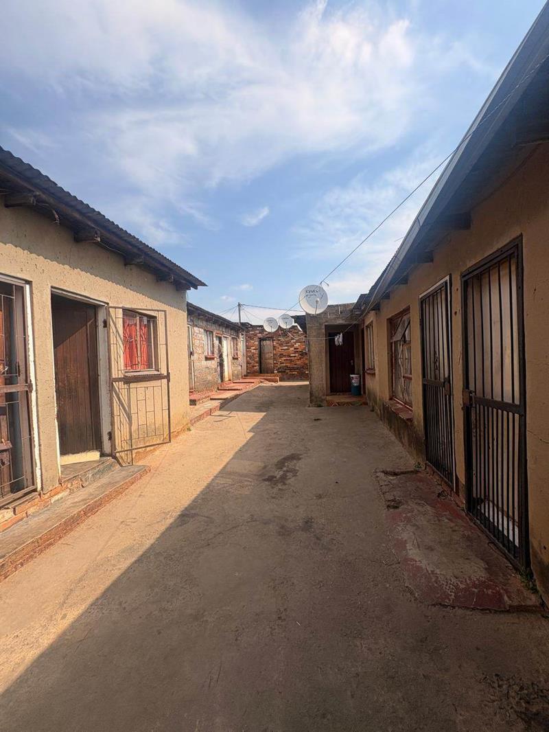 13 Bedroom House in Ivory Park