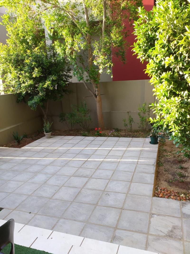 2 Bedroom Flat in Lonehill