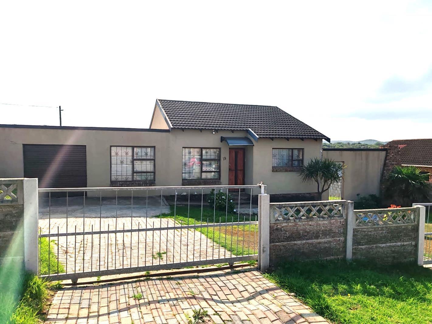 2 Bedroom House in Scheepers Heights