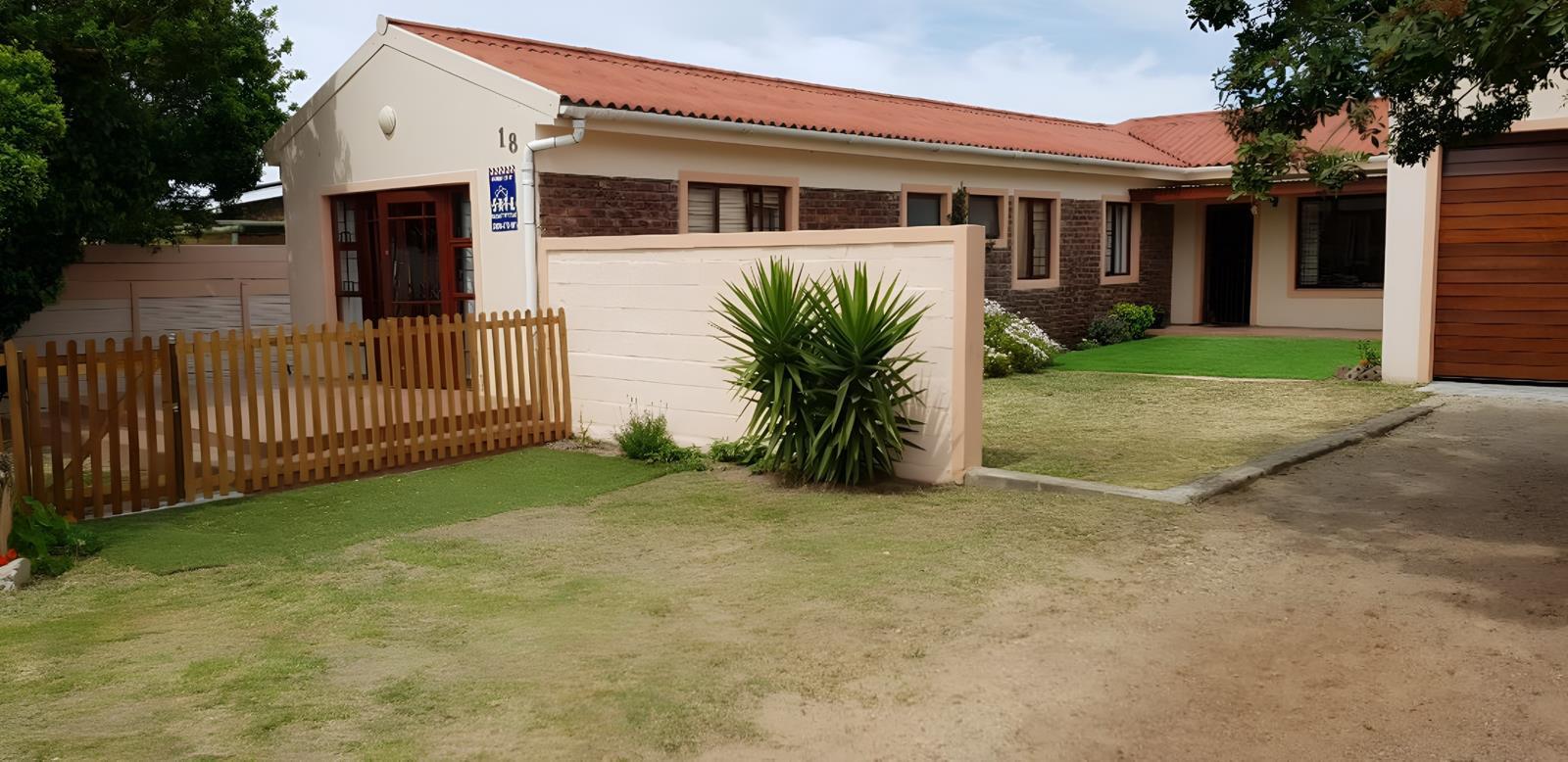 3 Bedroom House in Sandbaai