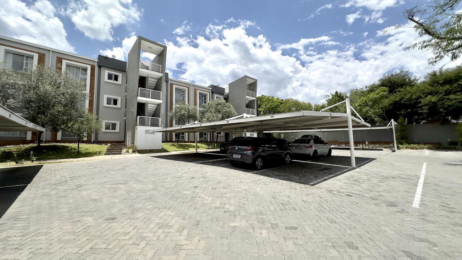 2 Bedroom Apartment in Bryanston