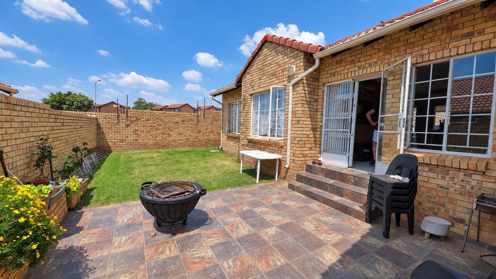 3 Bedroom Apartment in The Reeds