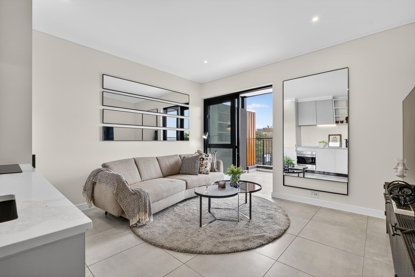 2 Bedroom Apartment in Hyde Park