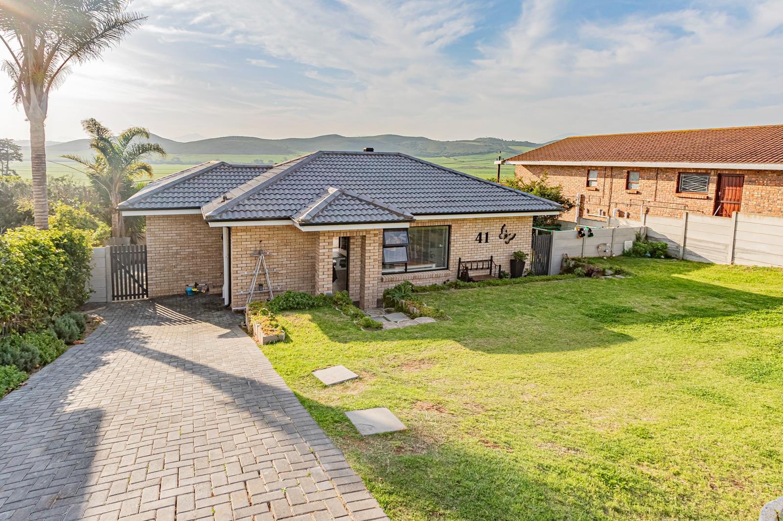 2 Bedroom House in Klein Brak Rivier