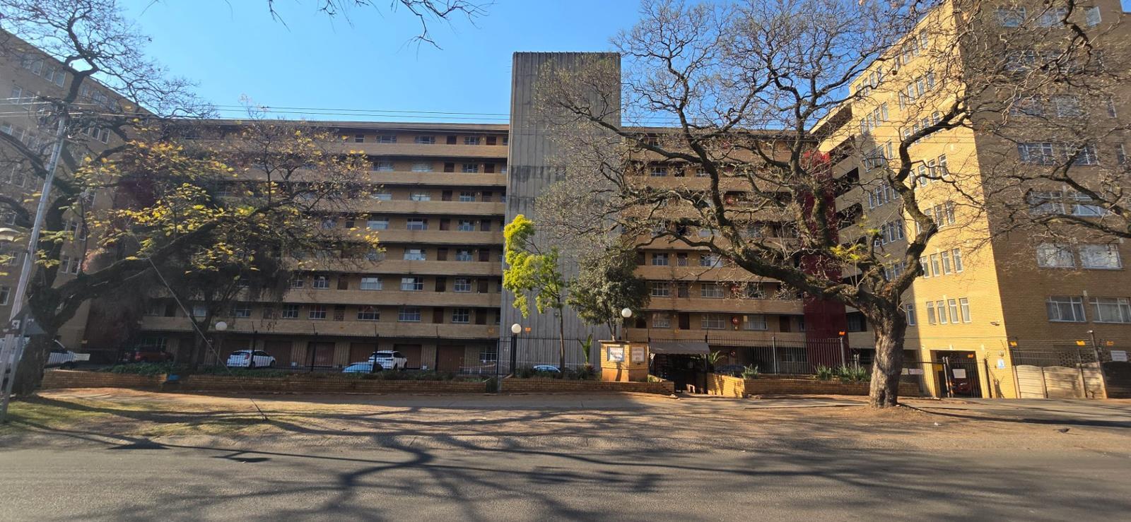 2.5 Bedroom Apartment in Sunnyside