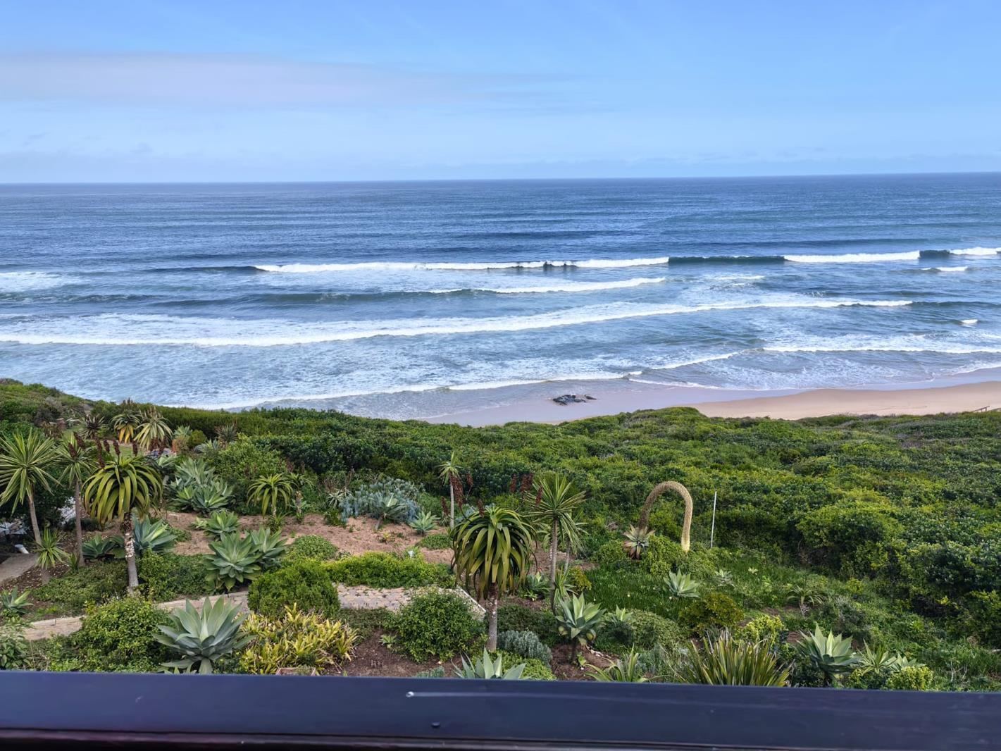 4 Bedroom House in Dana Bay