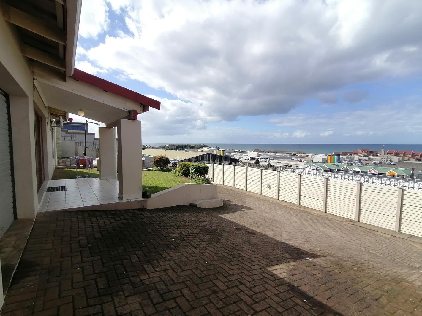 2 Bedroom Townhouse in Shelly Beach