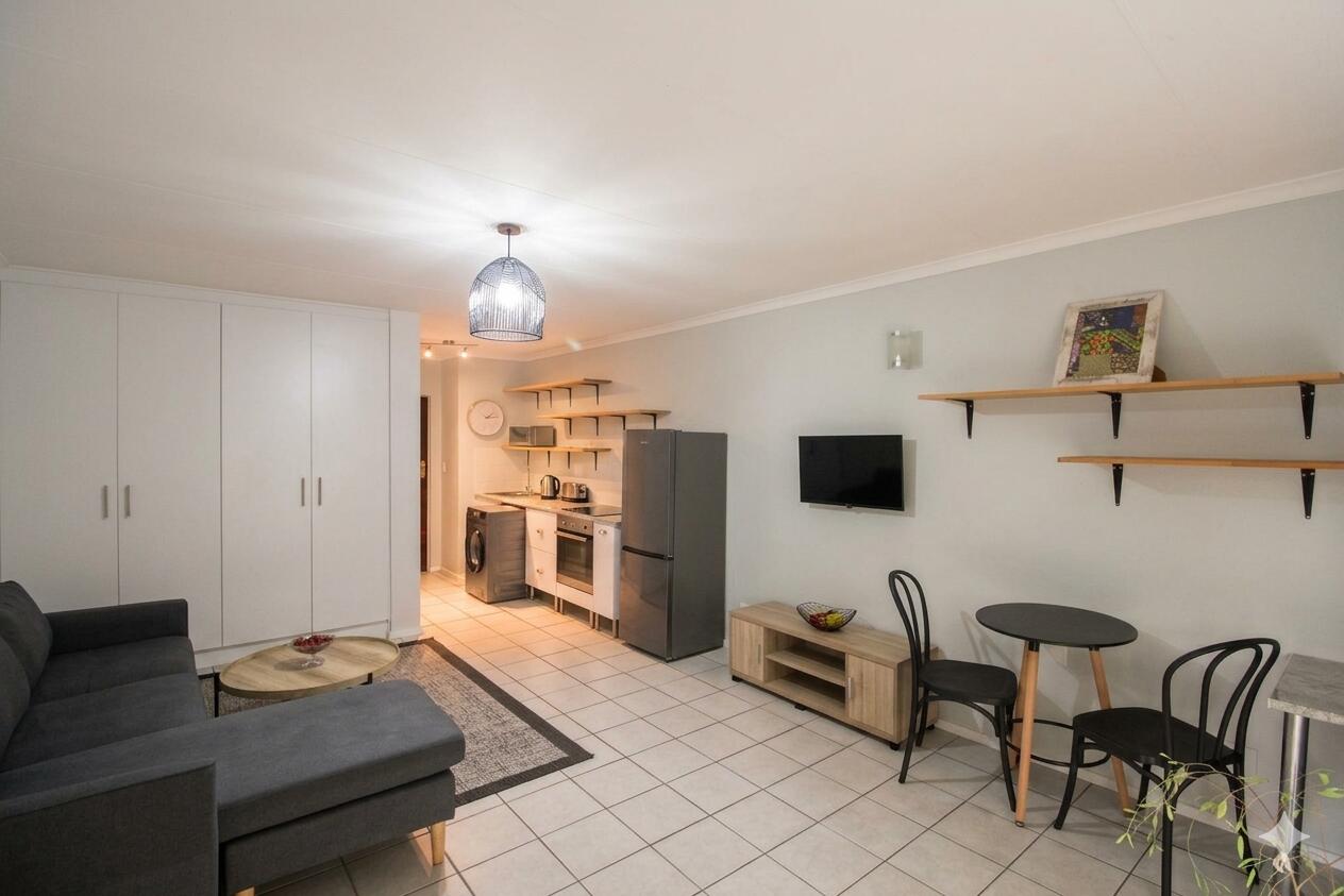Studio Apartment in Melville