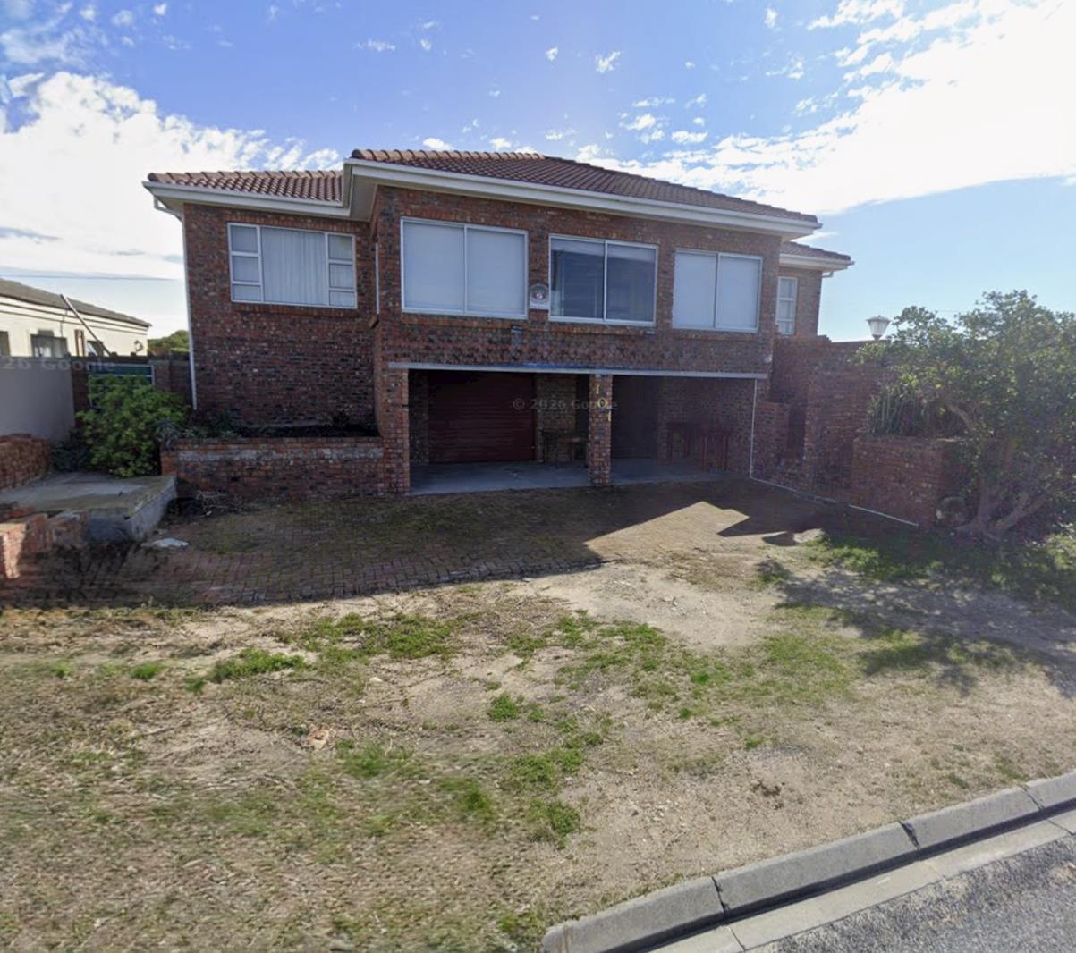 4 Bedroom House in Struisbaai
