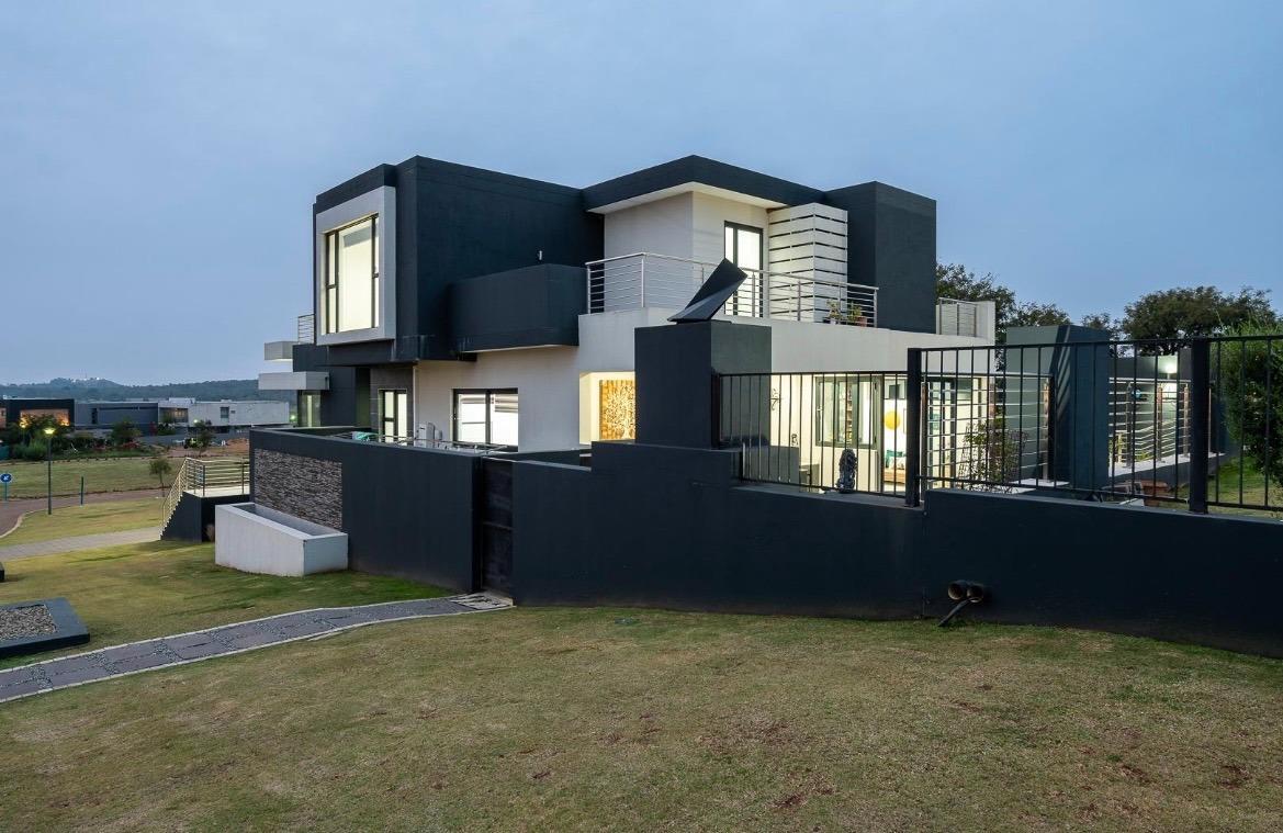 6 Bedroom House in Eye of Africa Estate