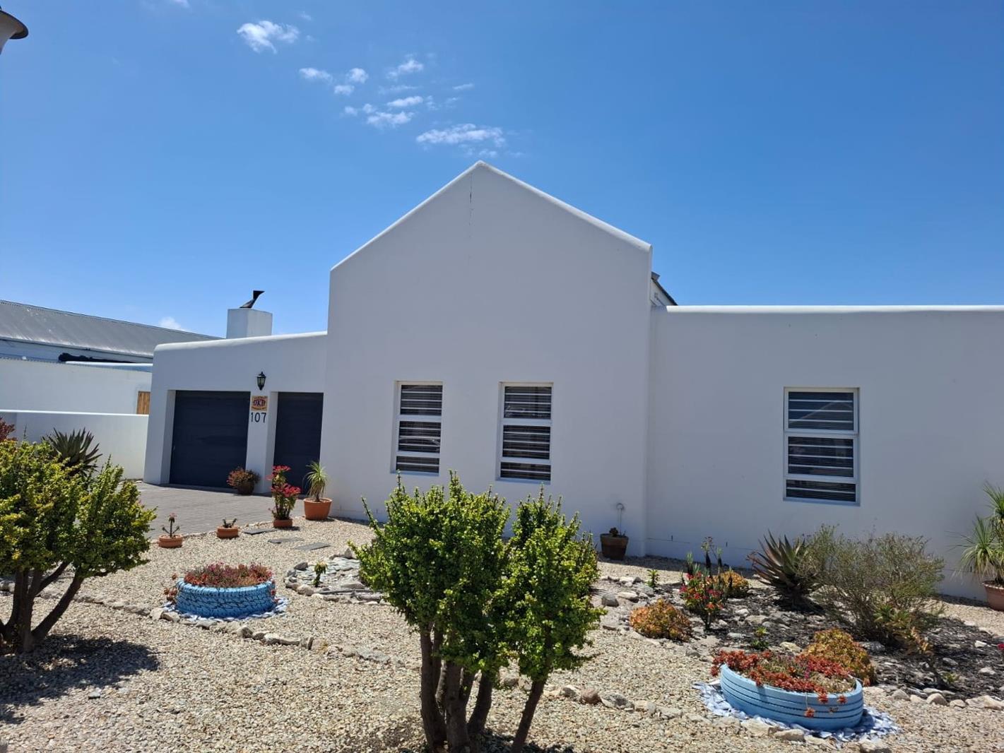 3 Bedroom House in Dwarskersbos