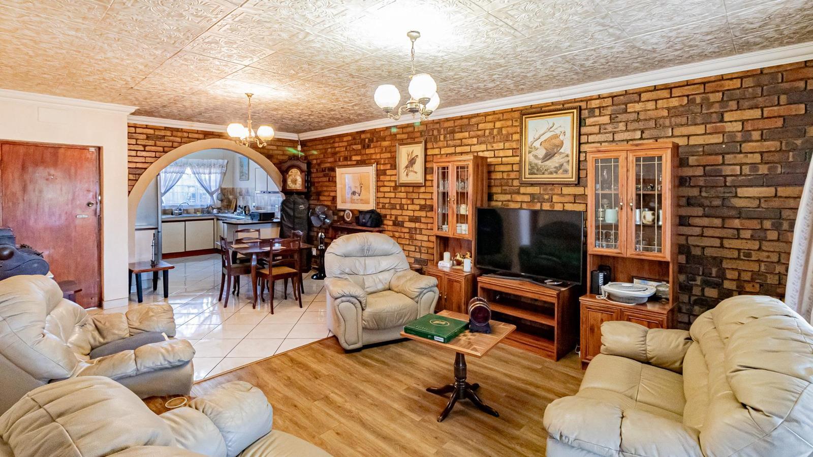 2 Bedroom House in Illiondale