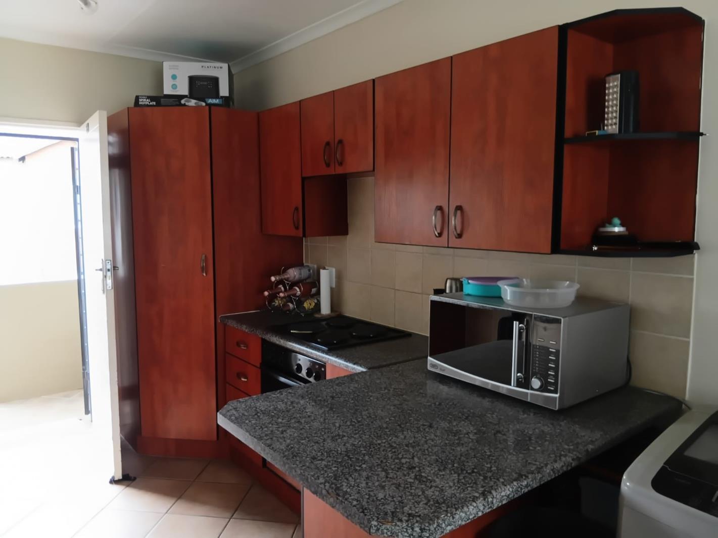 2 Bedroom Apartment in Montana Tuine