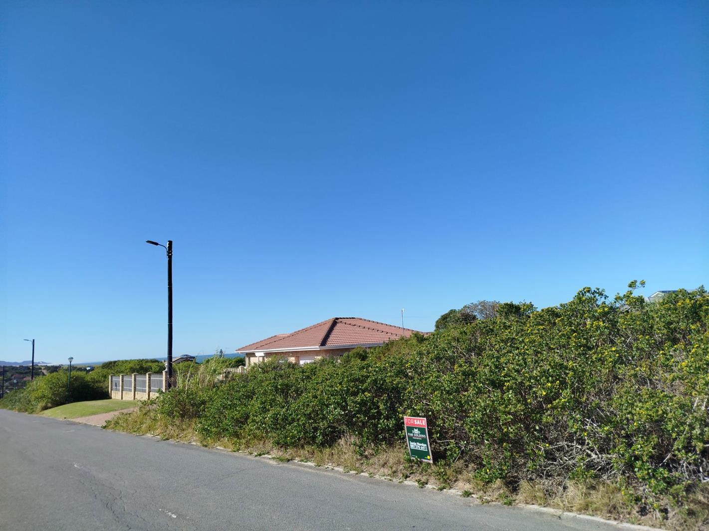 757 m² Land available in Forest Downs