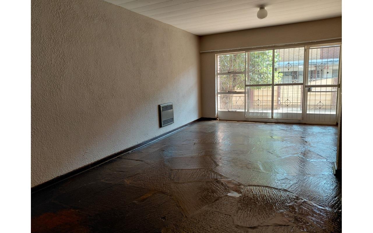 2 Bedroom House in Windsor West