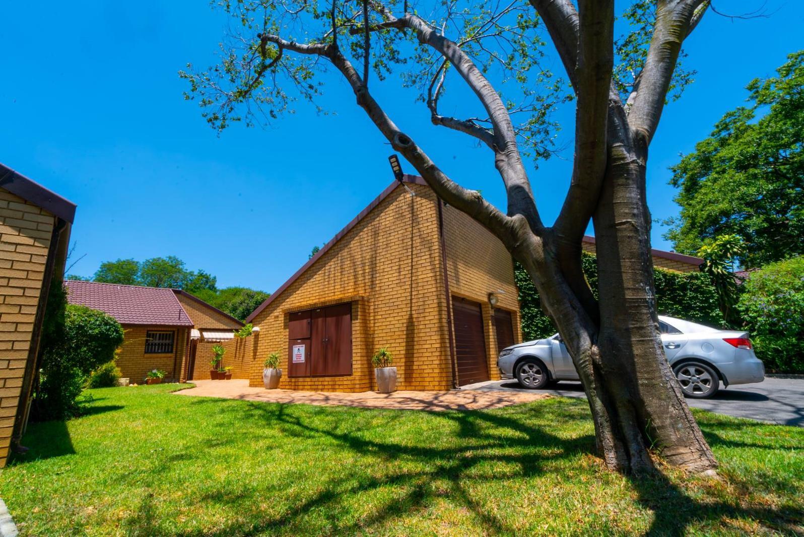 2 Bedroom Townhouse in Maroeladal