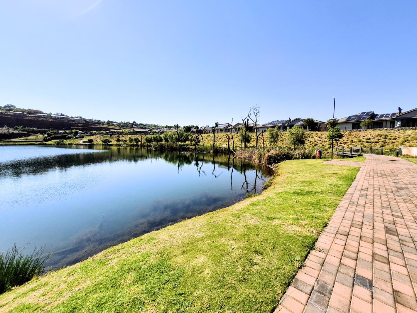 1 Bedroom Apartment in Waterkloof