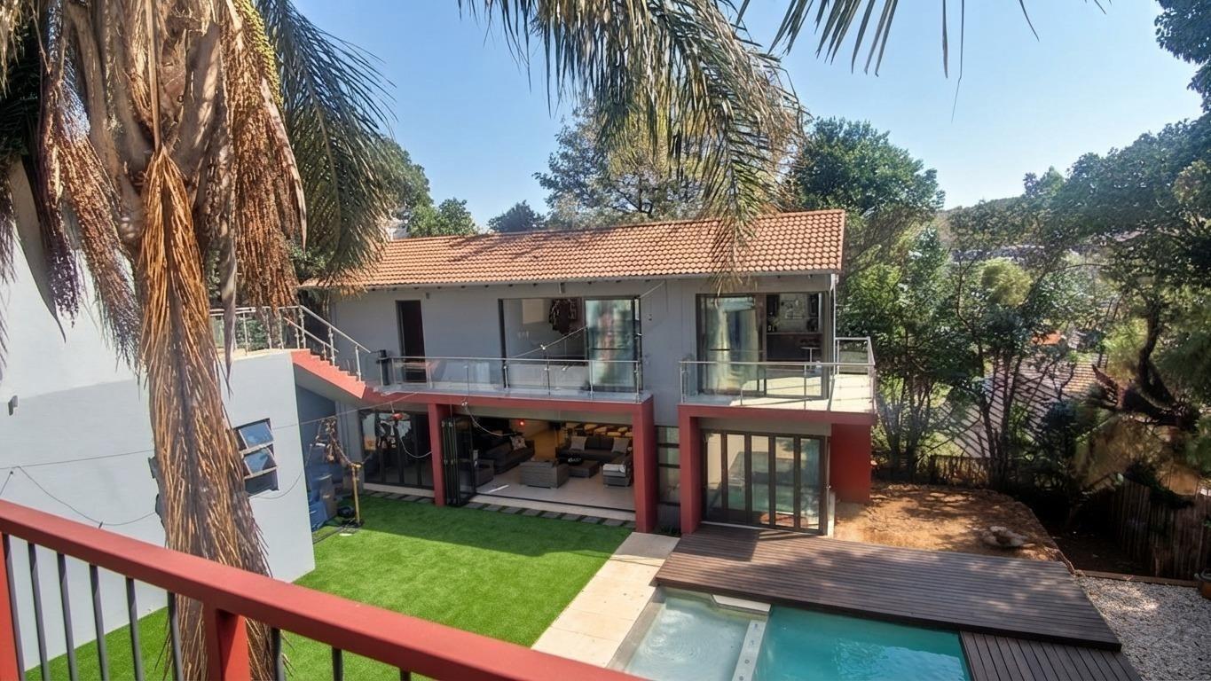 6 Bedroom House in Glenvista