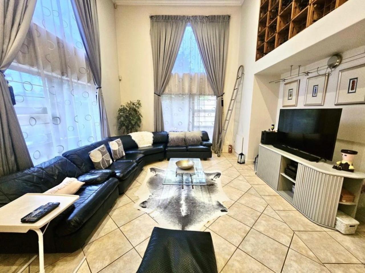 3 Bedroom Cluster in River Club