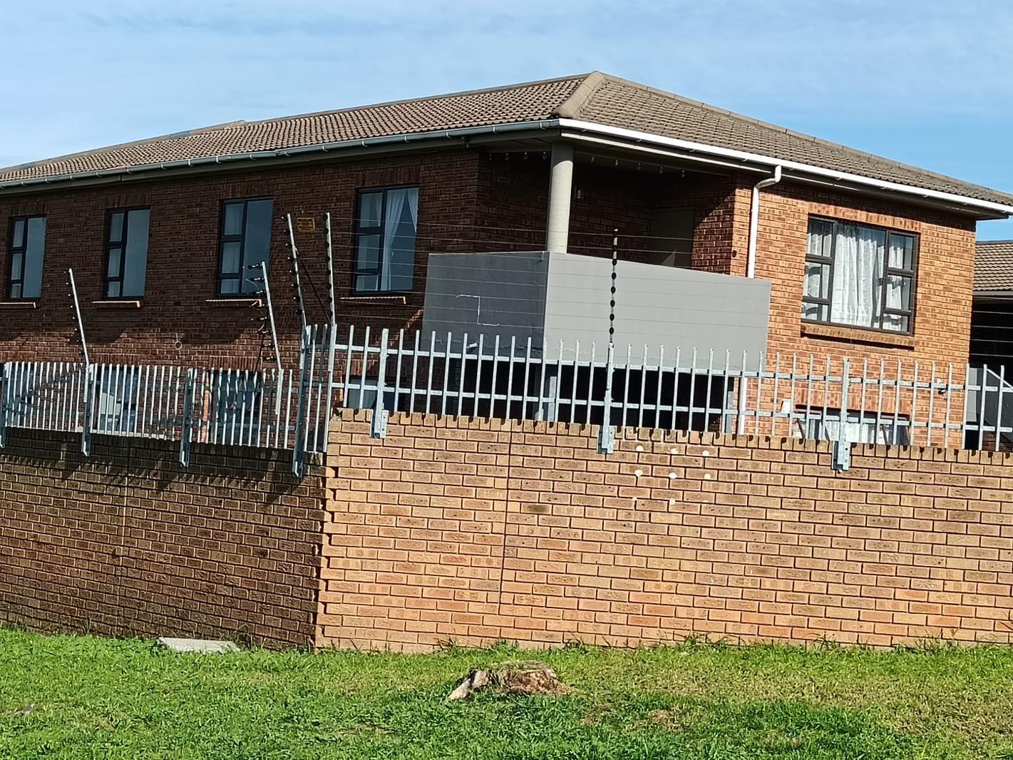 2 Bedroom Apartment in Brackenfell Central