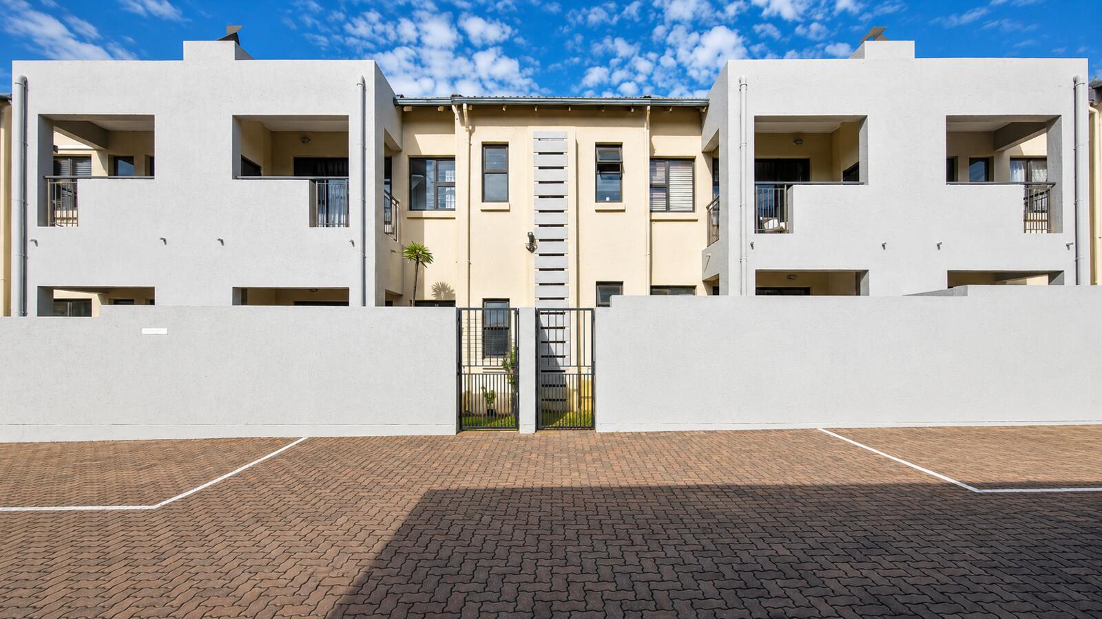 2 Bedroom Apartment in Menlo Park