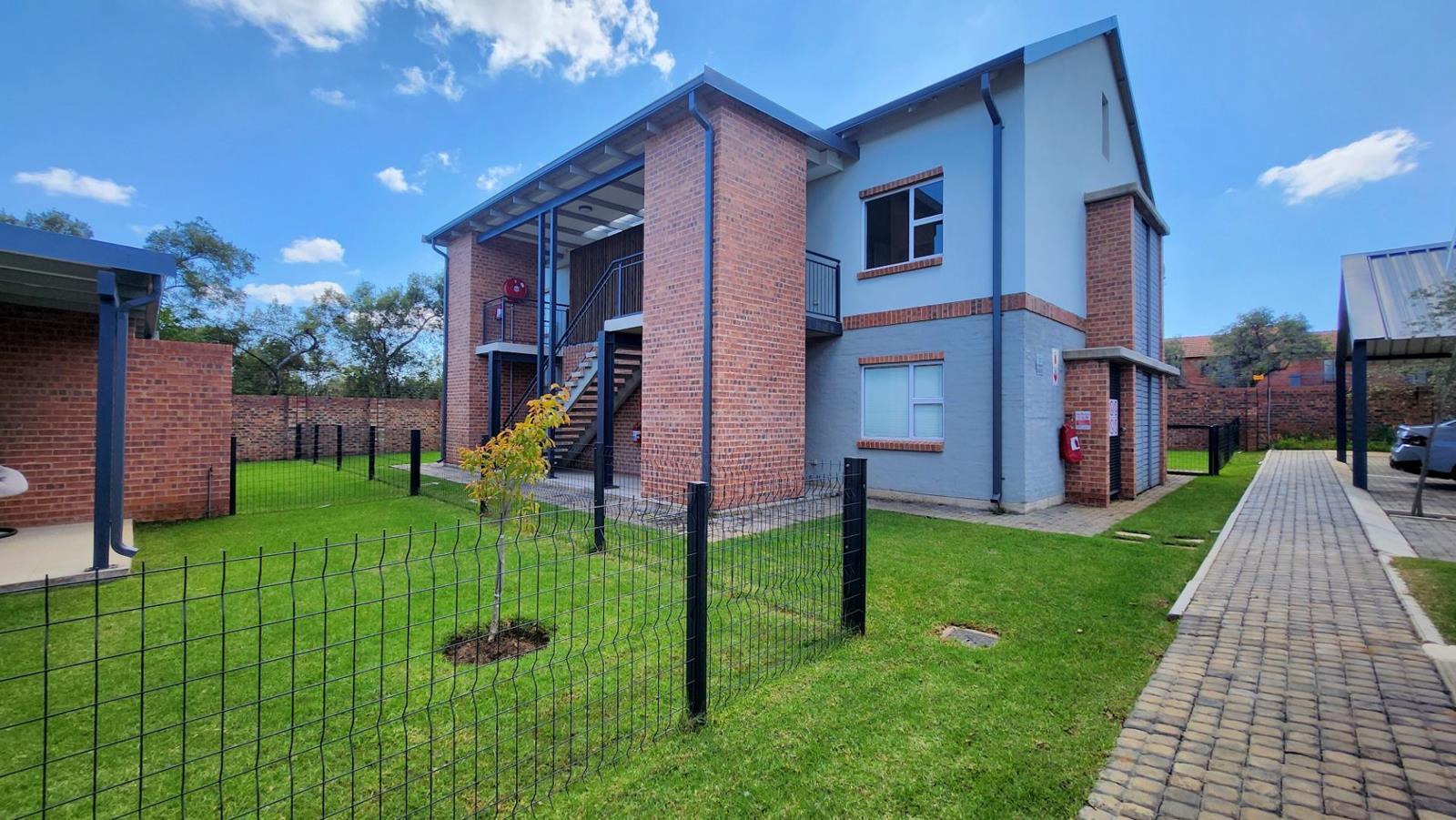 2 Bedroom Townhouse in Equestria