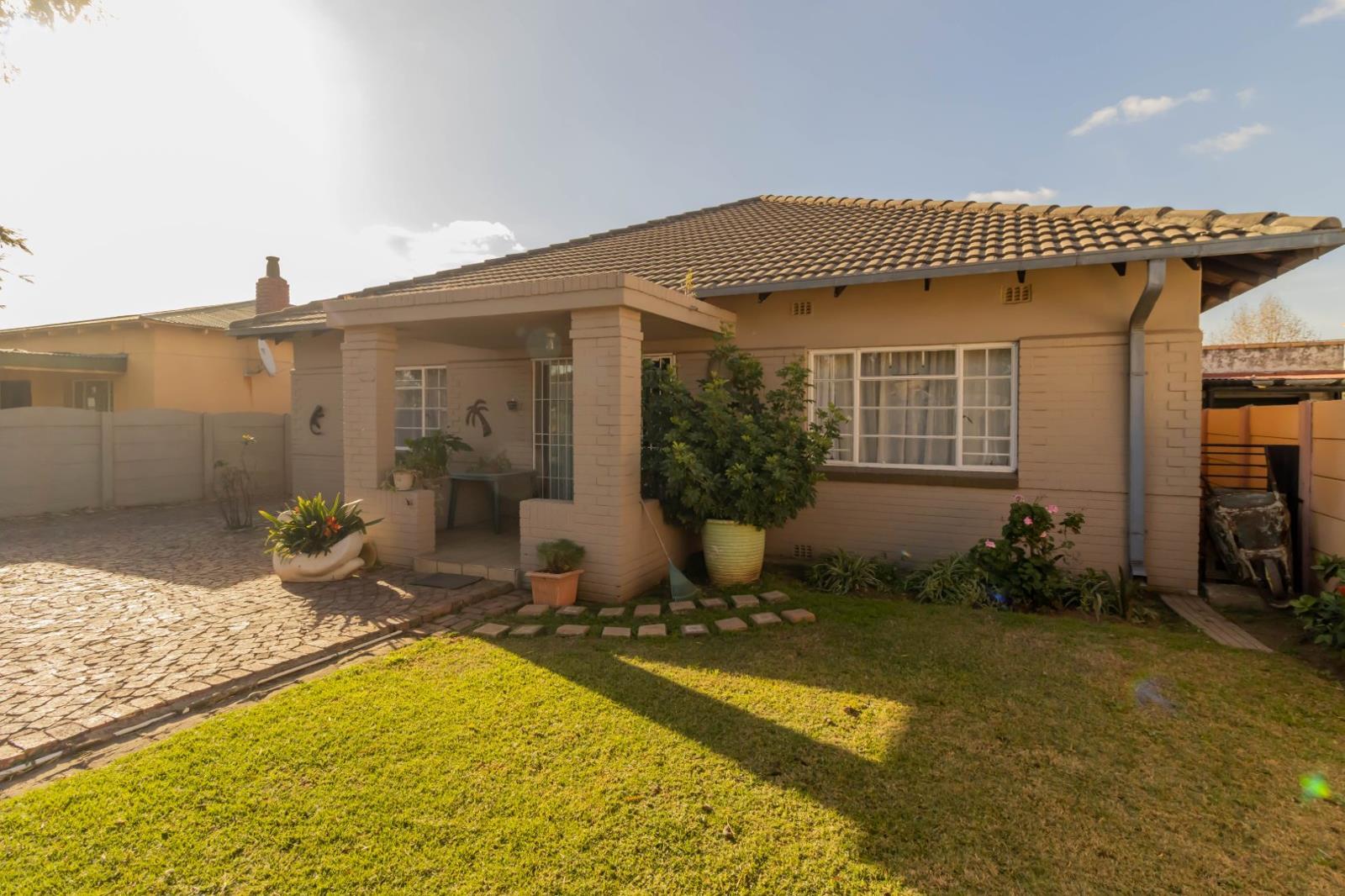 3 Bedroom House in Geduld