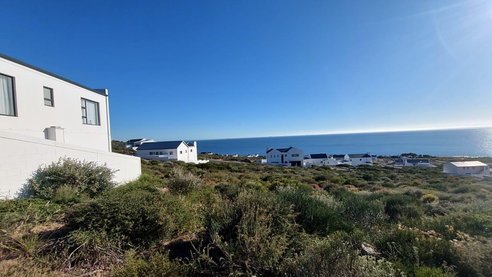 482 m² Land available in St Helena Views