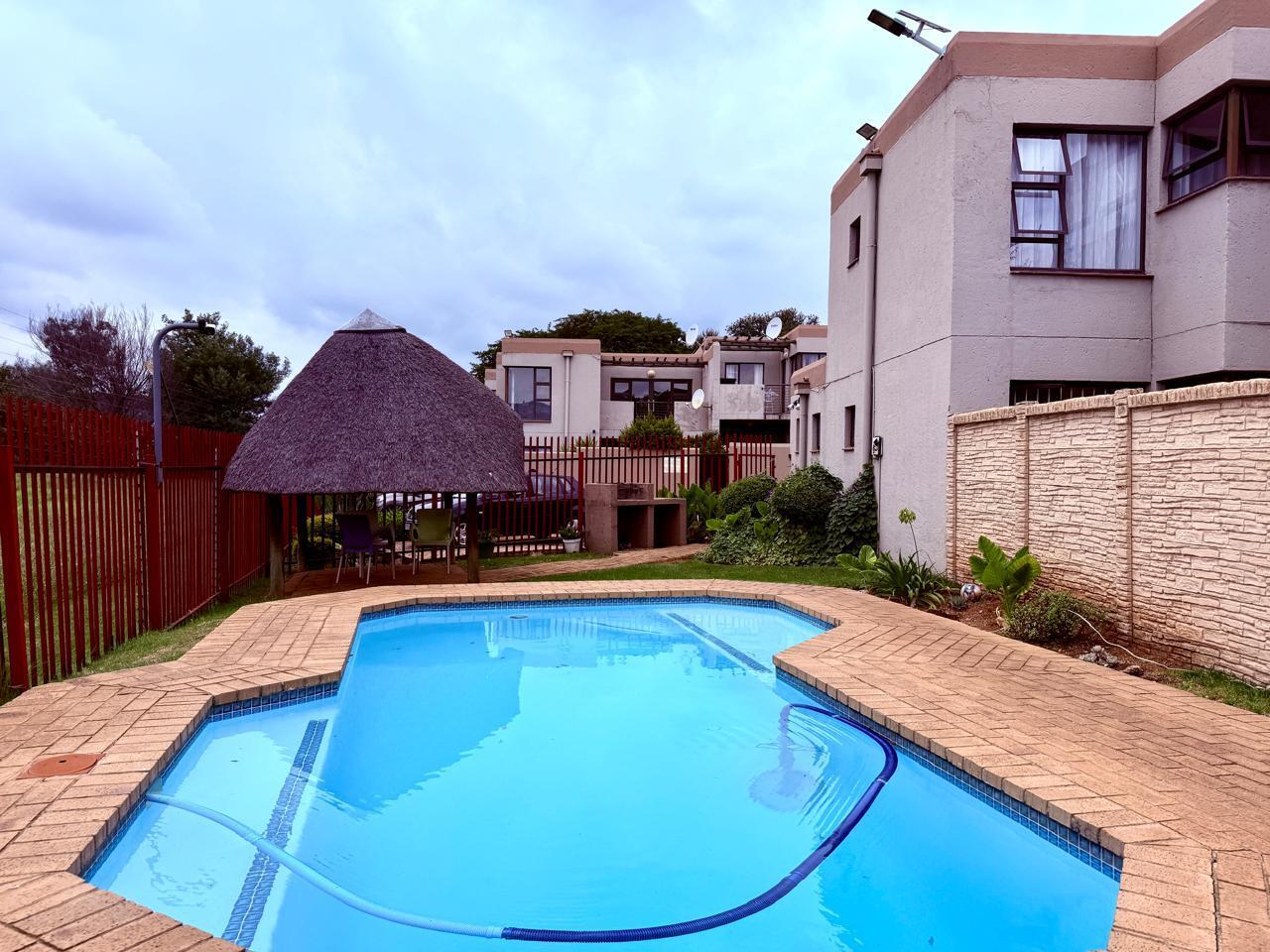 2 Bedroom Townhouse in Glenvista