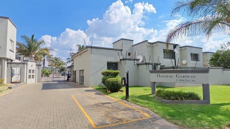2 Bedroom Duplex in Oakdene