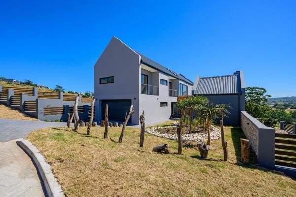 3 Bedroom House in Kragga Kamma