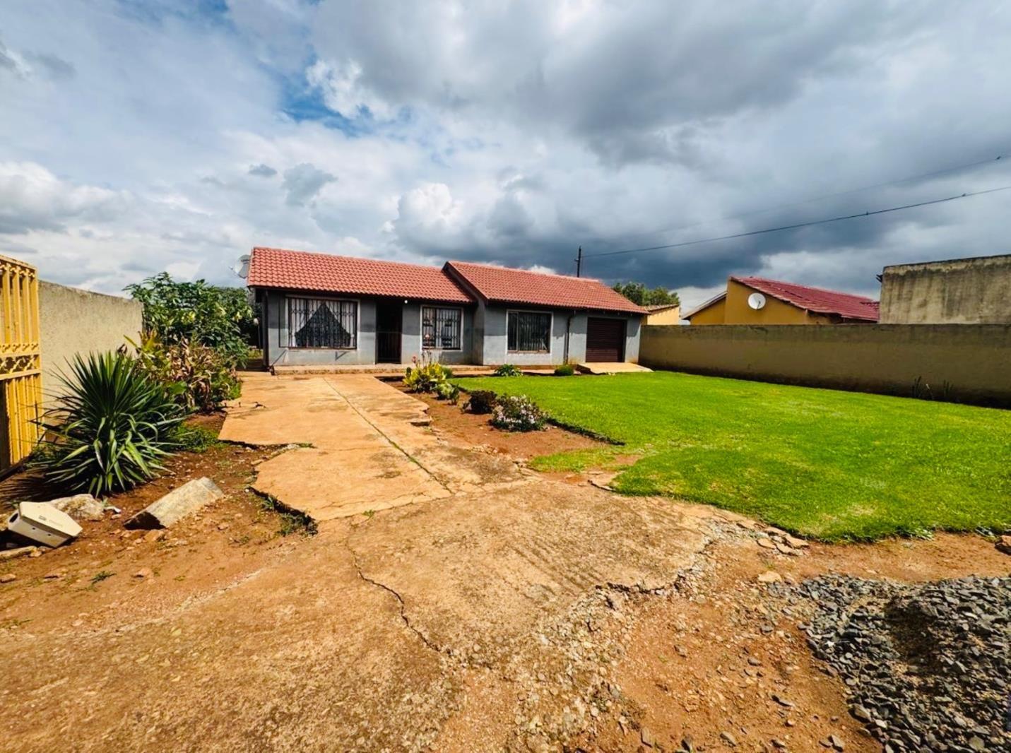 2 Bedroom House in Vosloorus