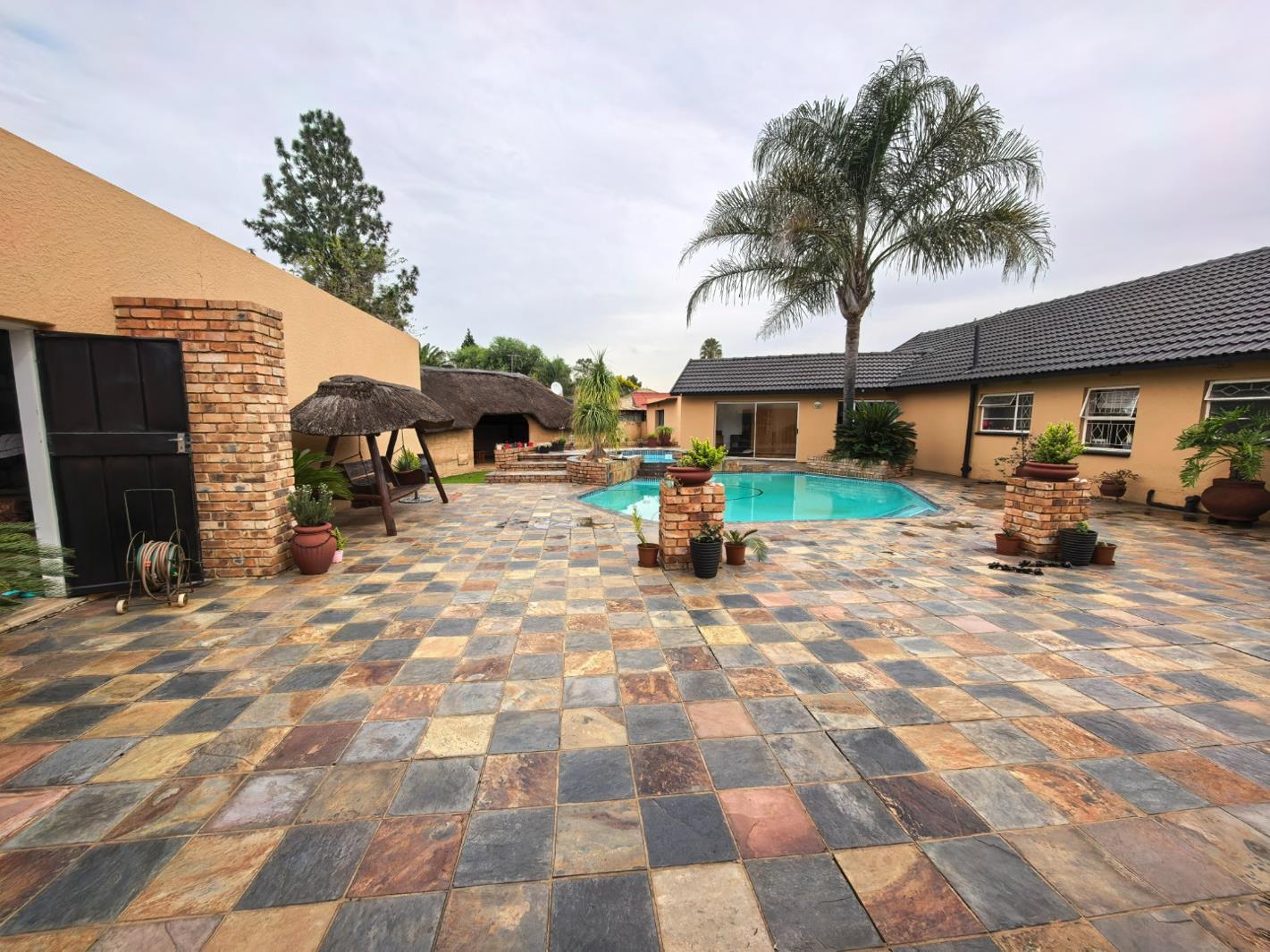 3 Bedroom House in Mayfield Park