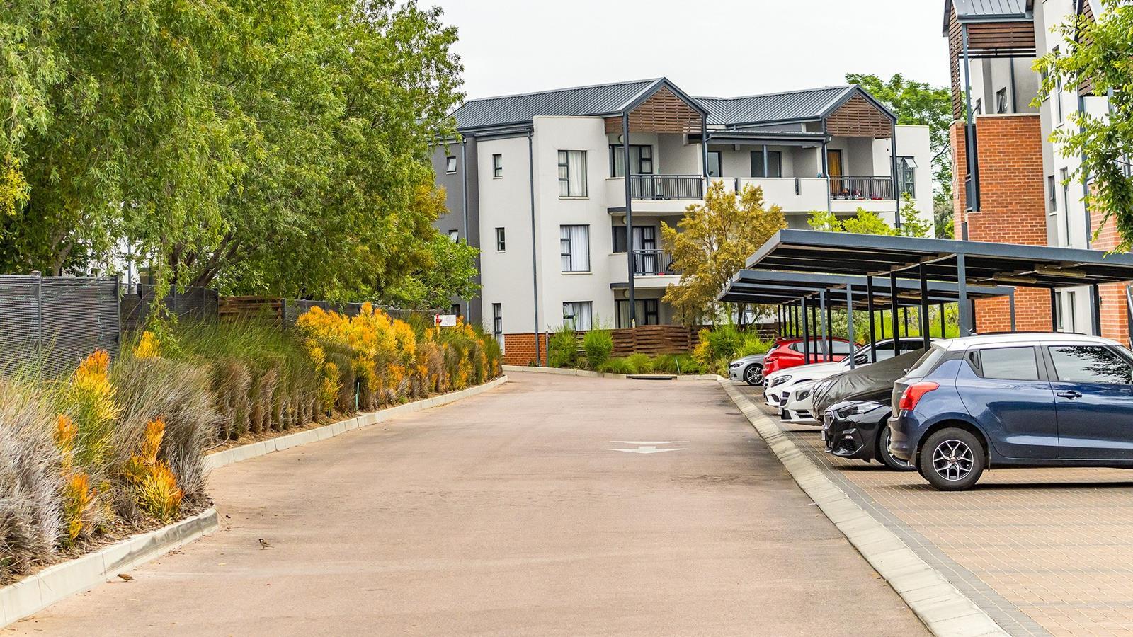 3 Bedroom Apartment in Carlswald Estate