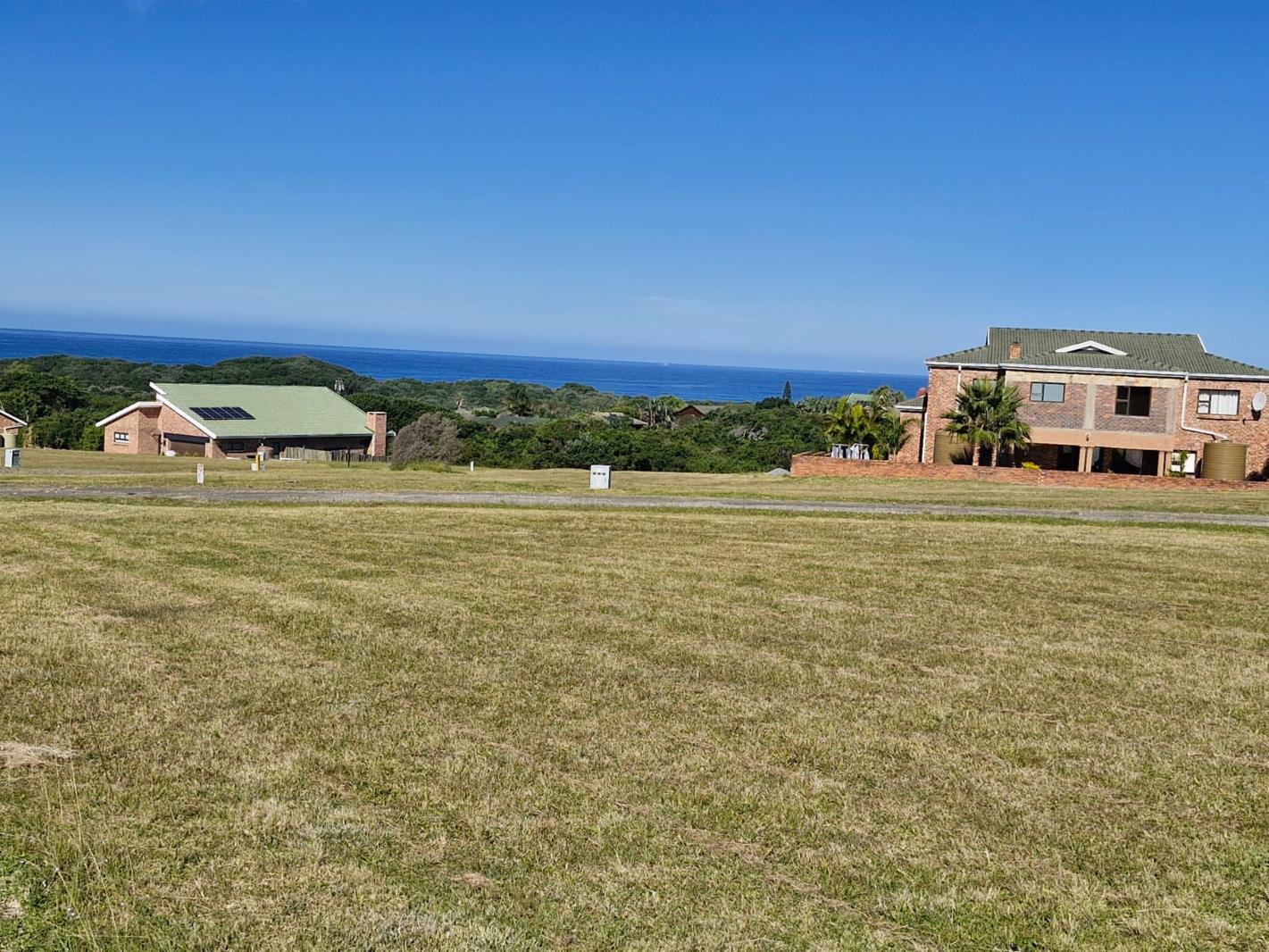 969 m² Land available in Cove Rock