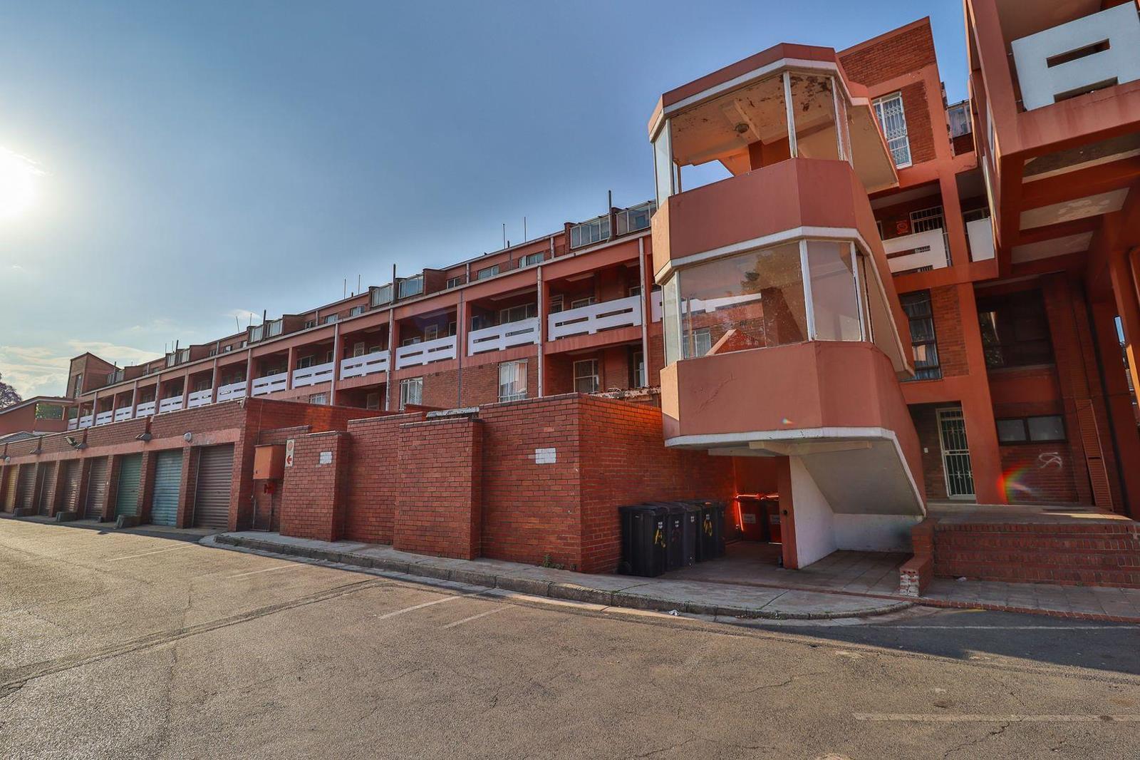 3 Bedroom Apartment in Jeppestown