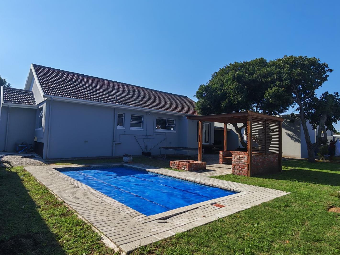 3 Bedroom House in Newton Park