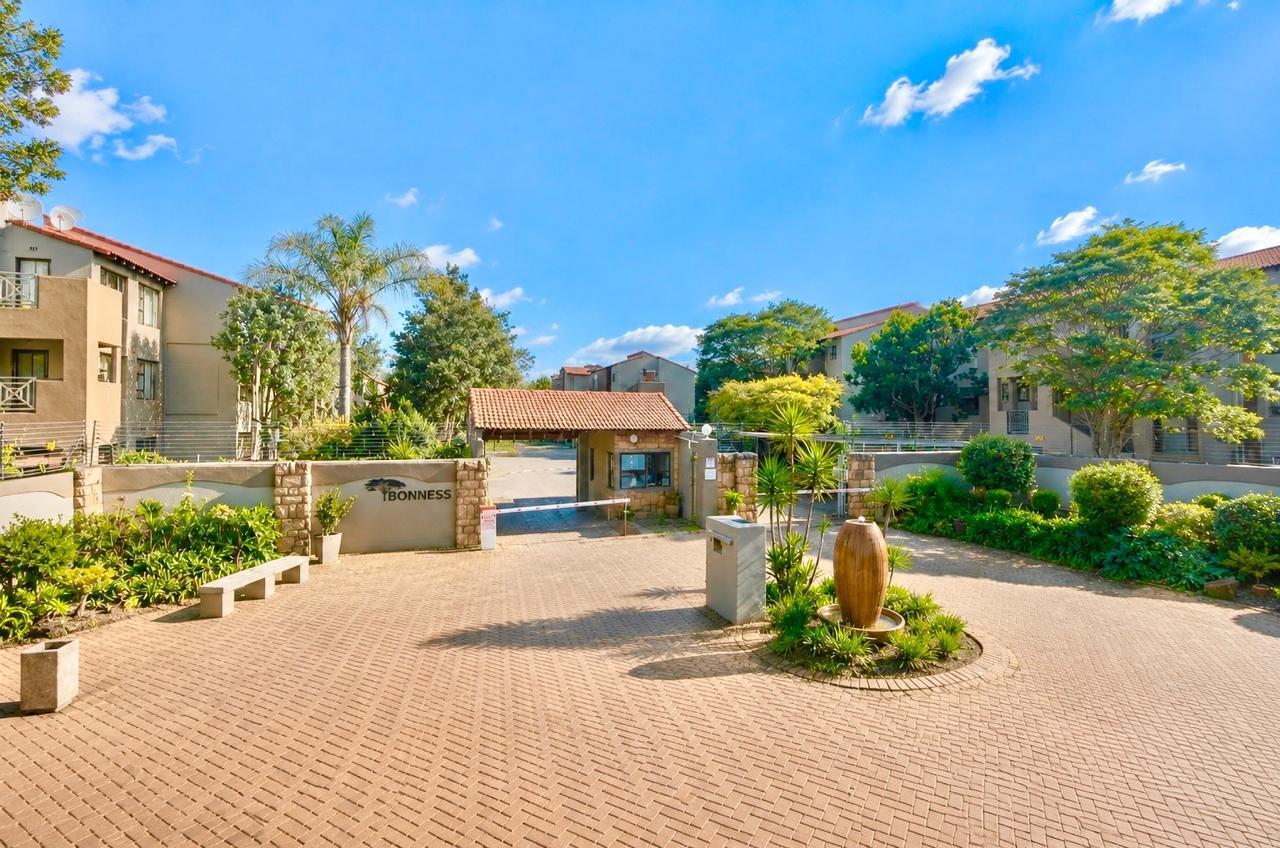 3 Bedroom Apartment in Lakefield