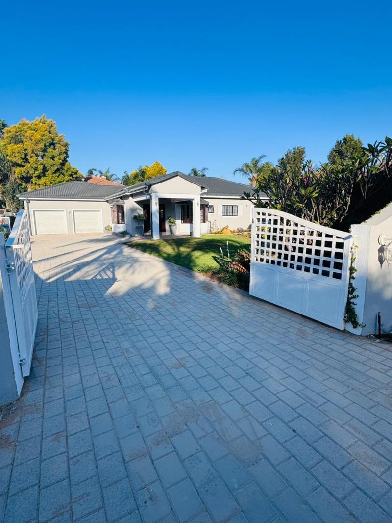 4 Bedroom Simplex in Six Fountains Estate
